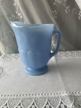 Rare 1940s Pyrex Delphite Blue Glass Milk Jug/Pitcher – Canadian Collectible